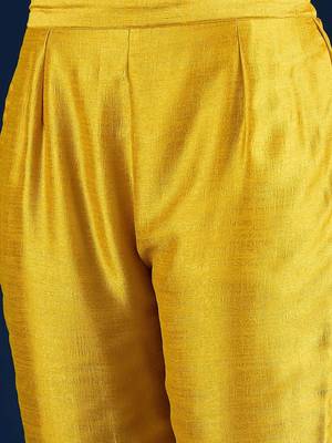 Floral Yoke Design Beads & Stones Straight Kurta With Trousers & Dupatta 3