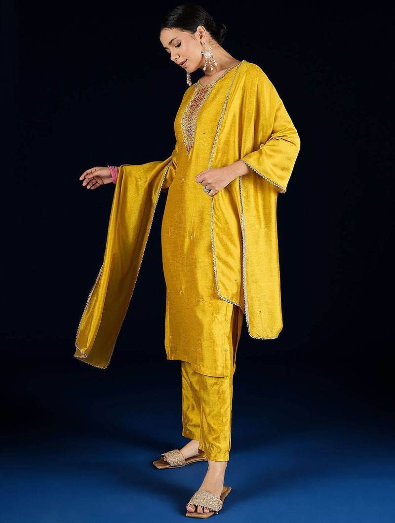 Floral Yoke Design Beads & Stones Straight Kurta With Trousers & Dupatta