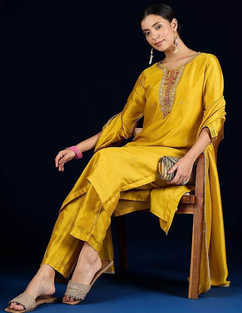 Floral Yoke Design Beads & Stones Straight Kurta With Trousers & Dupatta
