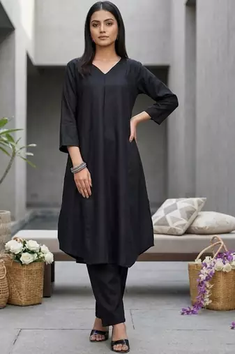Women Regular Kurta with Trousers