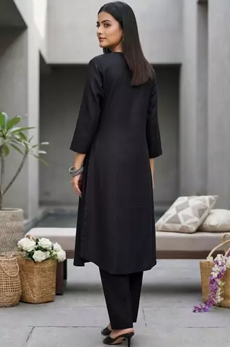 Women Regular Kurta with Trousers