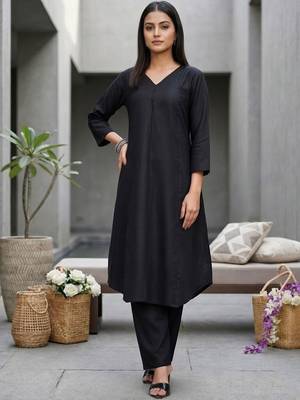 Women Regular Kurta with Trousers 5