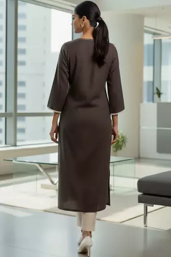Women Regular Thread Work Kurta with Trousers