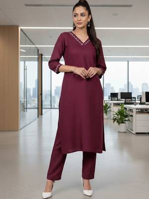 Women Ethnic Motifs Regular Thread Work Kurta with Trousers 1