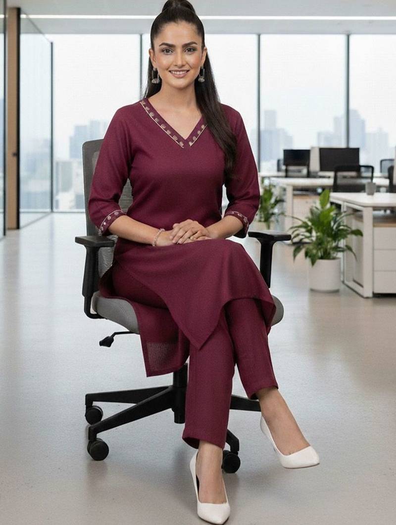 Women Ethnic Motifs Regular Thread Work Kurta with Trousers