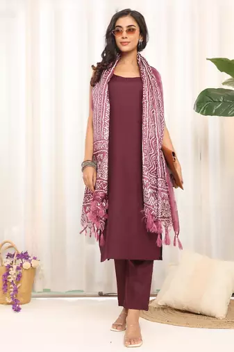 Violet Square Neck Sleeveless Straight Kurta With Trousers & Dupatta