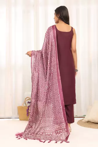 Violet Square Neck Sleeveless Straight Kurta With Trousers & Dupatta