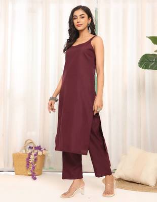 Violet Square Neck Sleeveless Straight Kurta With Trousers & Dupatta 6