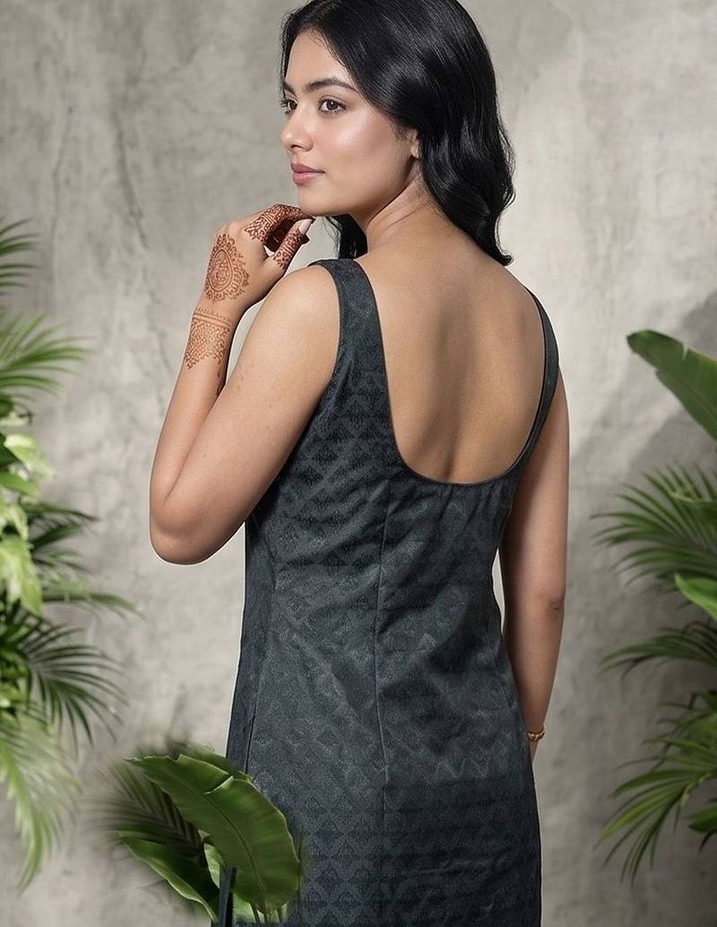 Women Regular Kurta with Trousers