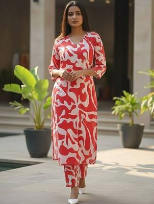 Women Printed Regular Kurta with Trousers 1