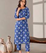 Women Floral Printed Regular Kurta with Trousers