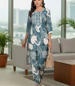 Women Ethnic Motifs Printed Regular Thread Work Kurta with Trousers