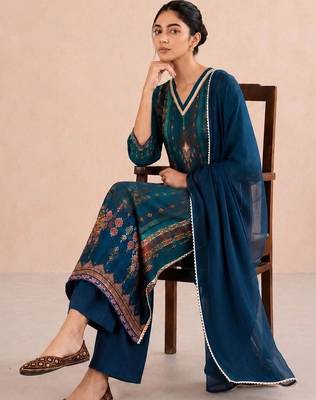 Women Ethnic Motifs Printed Regular Kurta with Trousers & With Dupatta 1