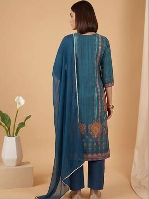 Women Ethnic Motifs Printed Regular Kurta with Trousers & With Dupatta 2