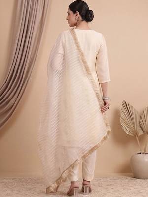Women Ethnic Motifs Embroidered Regular Thread Work Kurta with Trousers & With Dupatta 6
