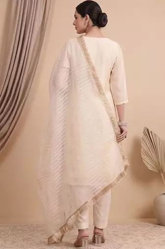 Women Ethnic Motifs Embroidered Regular Thread Work Kurta with Trousers & With Dupatta