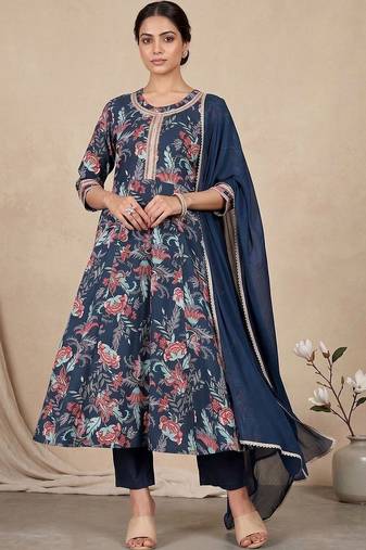 Women Floral Printed Regular Thread Work Pure Cotton Kurta with Trousers & With Dupatta