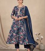 Women Floral Printed Regular Thread Work Pure Cotton Kurta with Trousers & With Dupatta