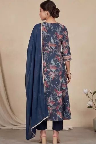 Women Floral Printed Regular Thread Work Pure Cotton Kurta with Trousers & With Dupatta