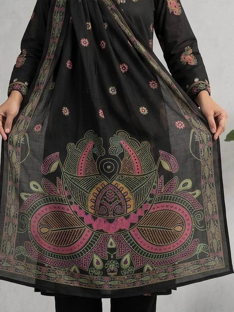 Women Ethnic Motifs Printed Regular Thread Work Pure Cotton Kurta with Trousers & With Dupatta