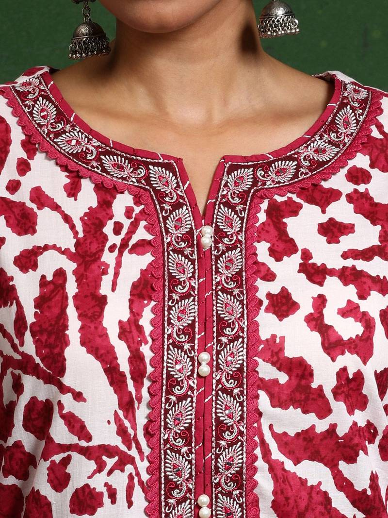 Women Printed Regular Thread Work Pure Cotton Kurta with Trousers & With Dupatta