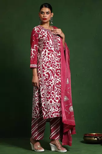 Women Printed Regular Thread Work Pure Cotton Kurta with Trousers & With Dupatta