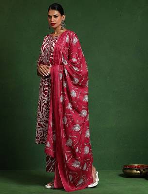 Women Printed Regular Thread Work Pure Cotton Kurta with Trousers & With Dupatta 5