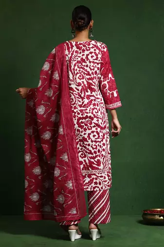 Women Printed Regular Thread Work Pure Cotton Kurta with Trousers & With Dupatta