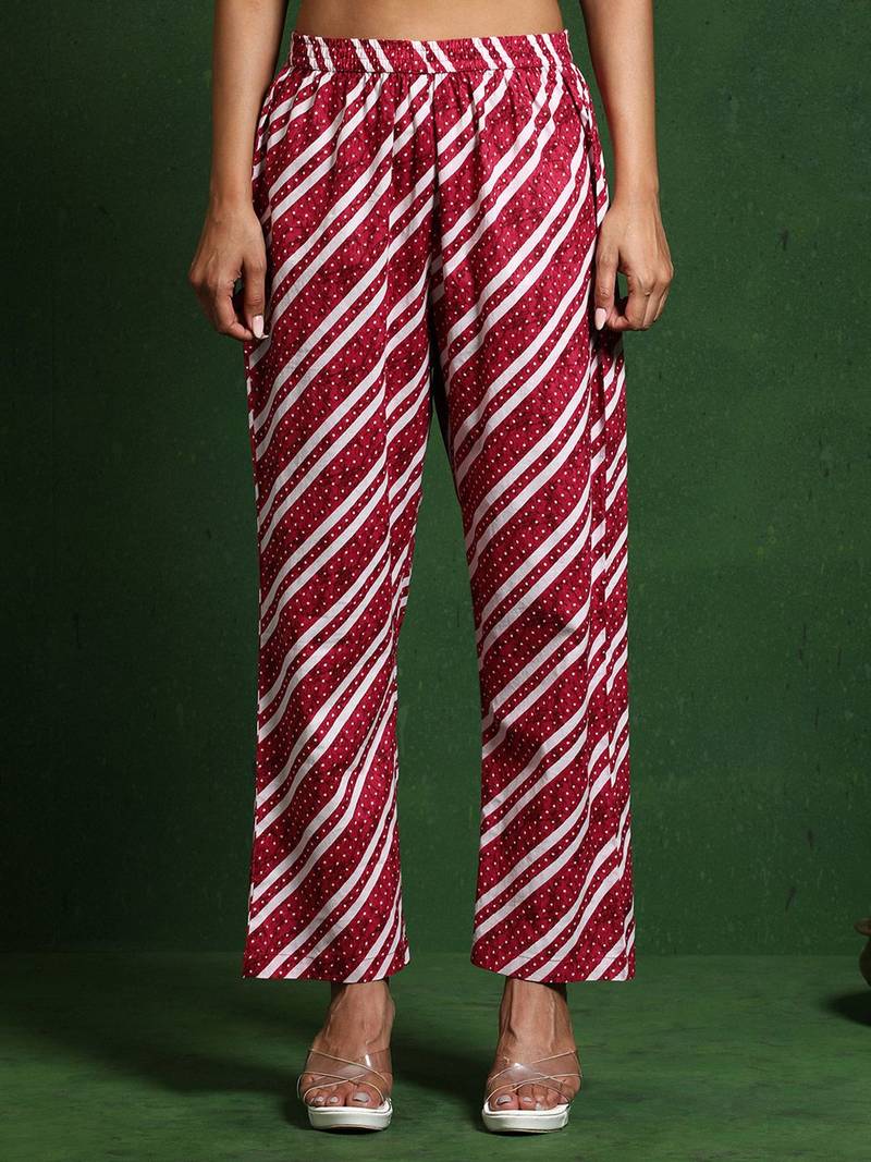 Women Printed Regular Thread Work Pure Cotton Kurta with Trousers & With Dupatta