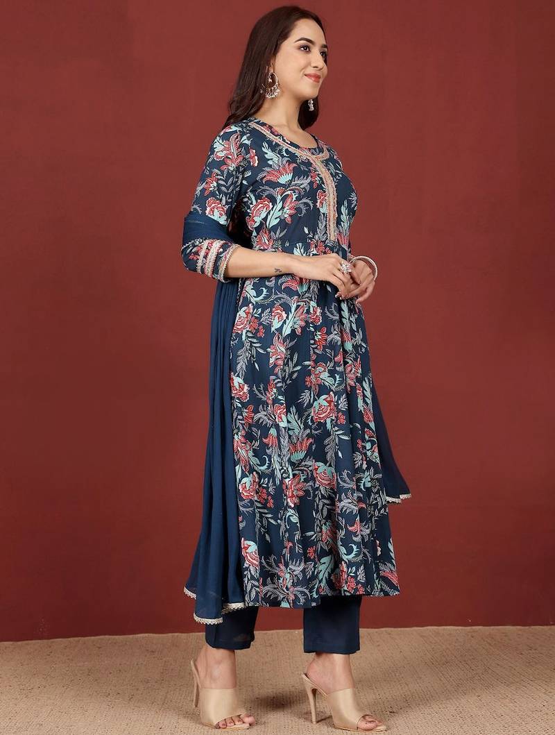 Women Floral Printed Regular Pure Cotton Kurta with Trousers & With Dupatta