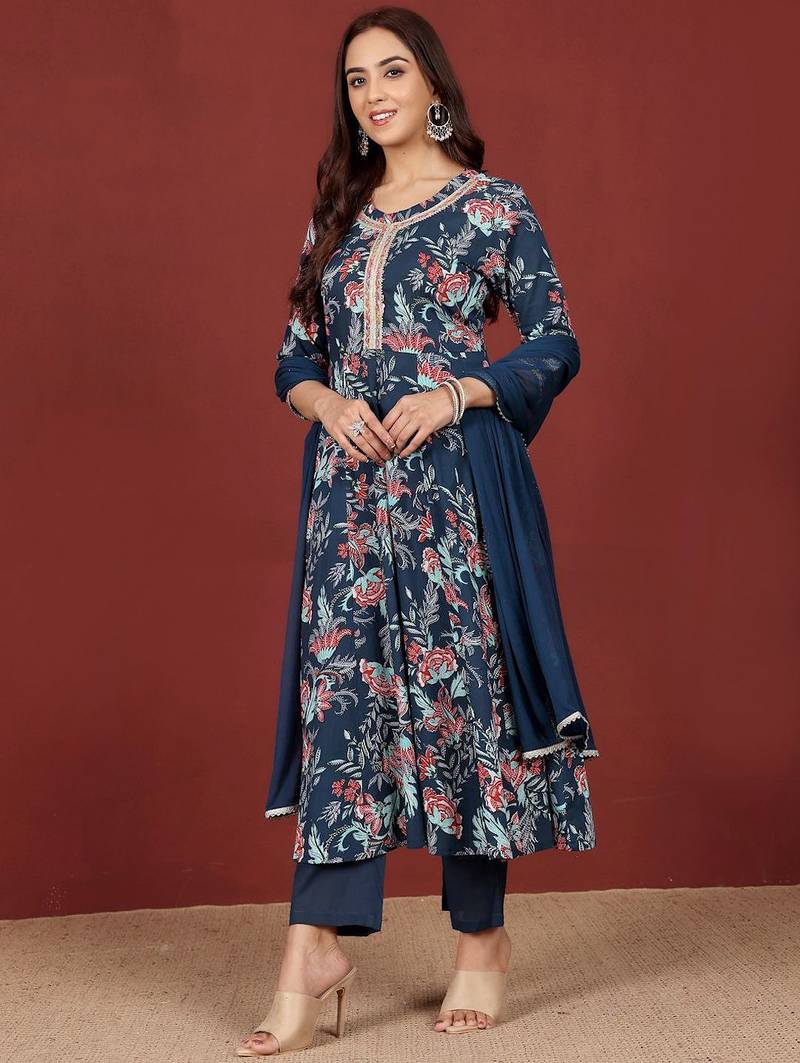 Women Floral Printed Regular Pure Cotton Kurta with Trousers & With Dupatta
