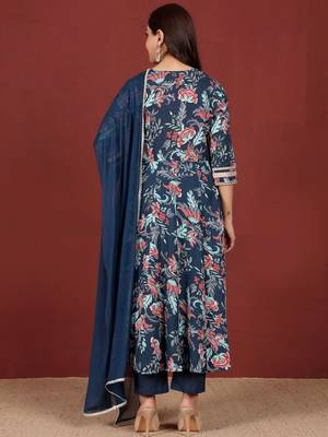 Women Floral Printed Regular Pure Cotton Kurta with Trousers & With Dupatta 6