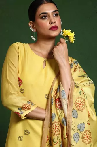 Floral Embroidered Sequinned Chanderi Silk Kurta with Trousers & Dupatta