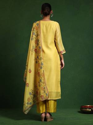 Floral Embroidered Sequinned Chanderi Silk Kurta with Trousers & Dupatta 5