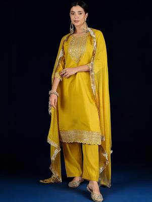 Women Ethnic Motifs Embroidered Regular Thread Work Kurta with Trousers & With Dupatta 6