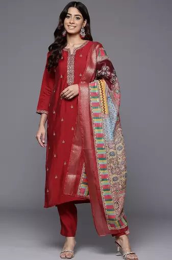 Women Floral Embroidered Kurta with Trousers & Dupatta