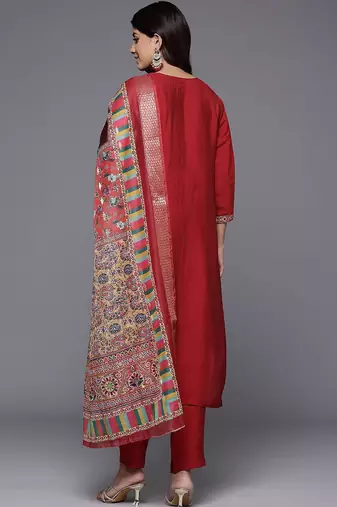 Women Floral Embroidered Kurta with Trousers & Dupatta