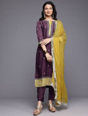 Floral Embroidered Zari Kurta With Palazzos & Dupatta 5