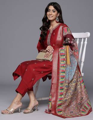 Ethnic Motifs Zari Embroidered Mirror Work Kurta With Trousers & Dupatta 2