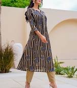 Women Printed Regular Kurta with Trousers