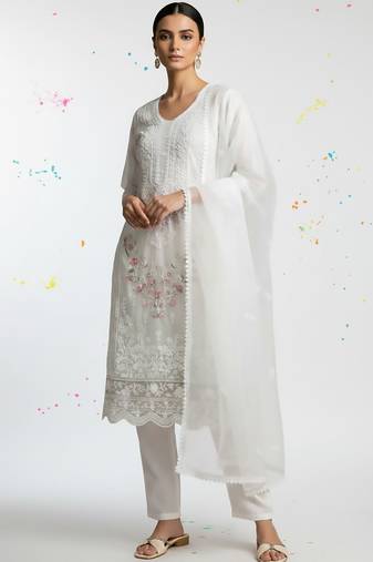 Women Ethnic Motifs Embroidered Regular Thread Work Kurta with Trousers & With Dupatta
