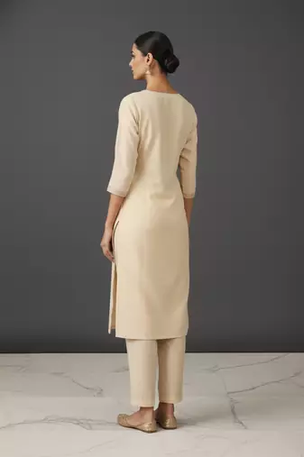 Women Embroidered Regular Thread Work Kurta with Trousers & With Dupatta