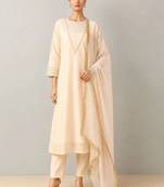 Women Regular Thread Work Kurta with Trousers & With Dupatta