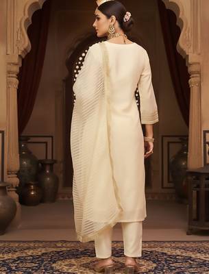 Women Regular Thread Work Kurta with Trousers & With Dupatta 4