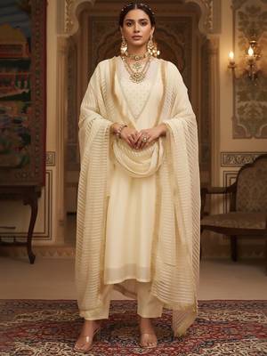 Women Regular Thread Work Kurta with Trousers & With Dupatta 5