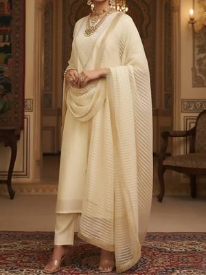 Women Regular Thread Work Kurta with Trousers & With Dupatta 7