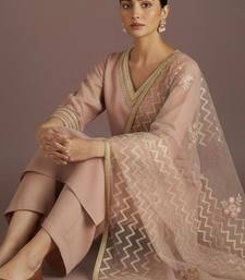 Women Regular Thread Work Kurta with Trousers & With Dupatta
