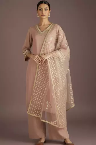 Women Regular Thread Work Kurta with Trousers & With Dupatta