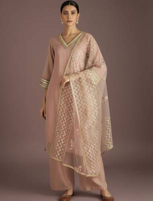 Women Regular Thread Work Kurta with Trousers & With Dupatta 3