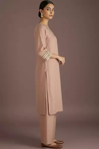 Women Regular Thread Work Kurta with Trousers & With Dupatta